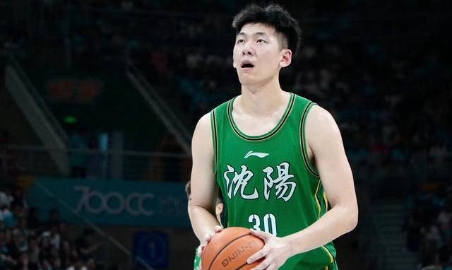 上海队年轻球员崭露头角表现亮眼