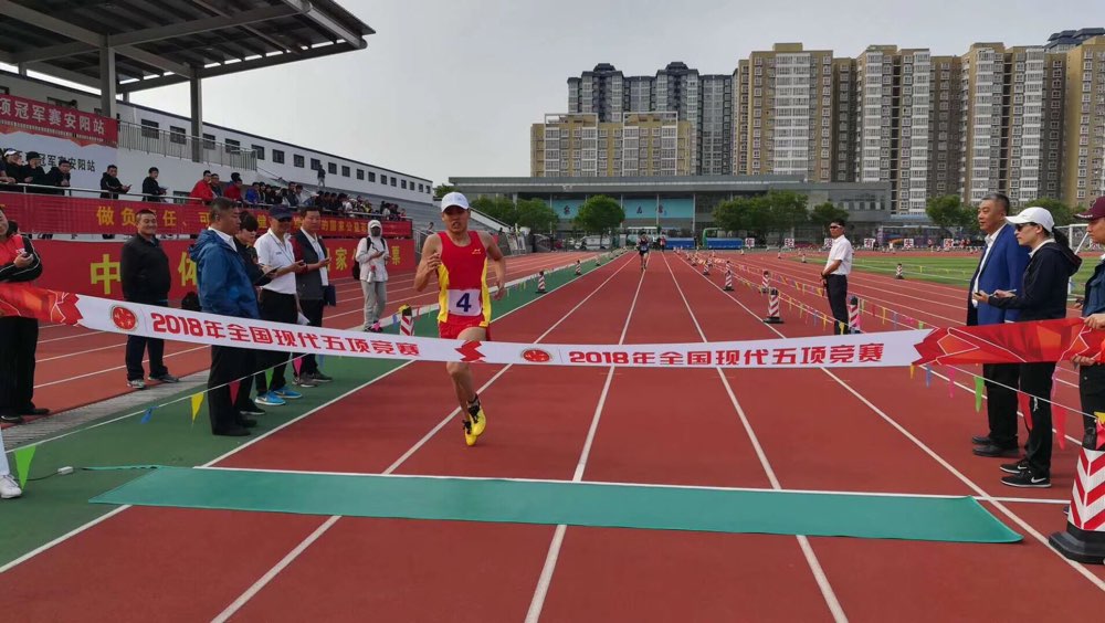 包含现代五项男子团体赛：法国队力压意大利队夺金的词条