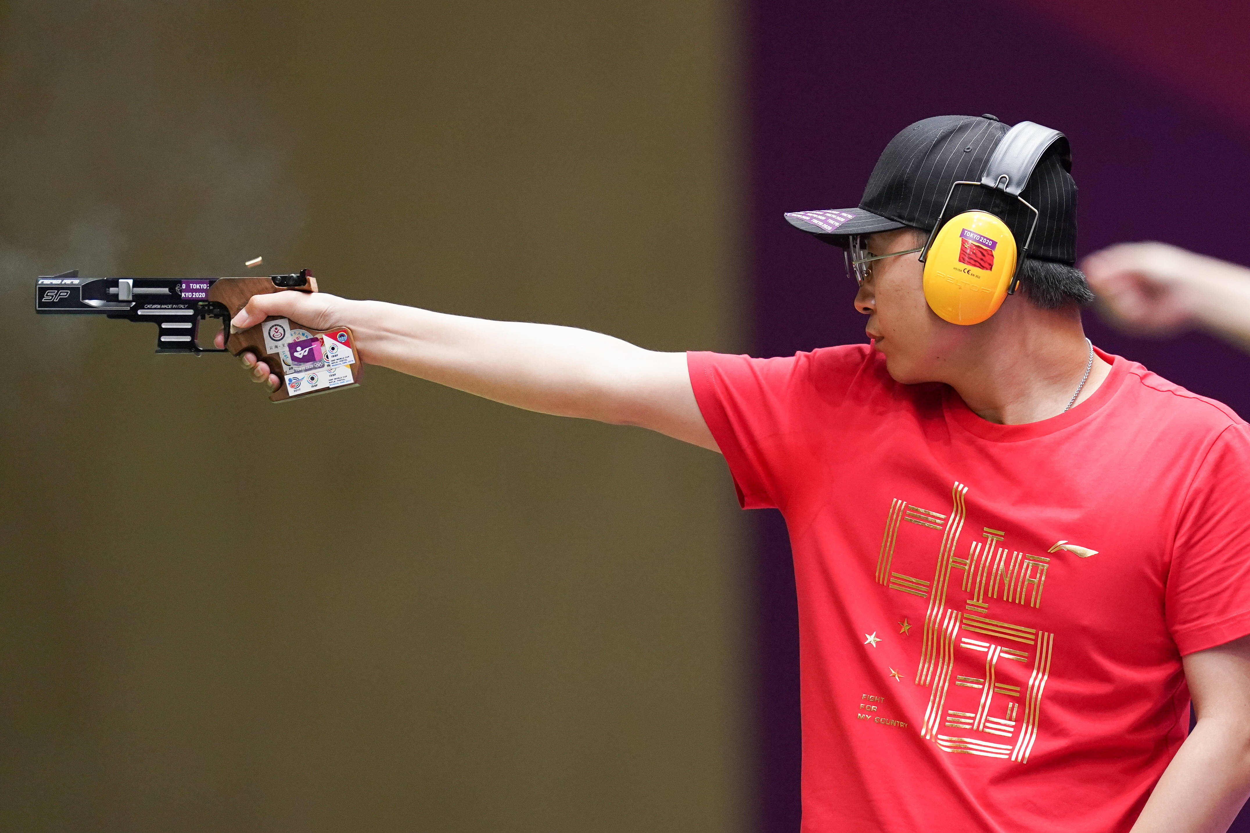美国选手在射击比赛中表现抢眼