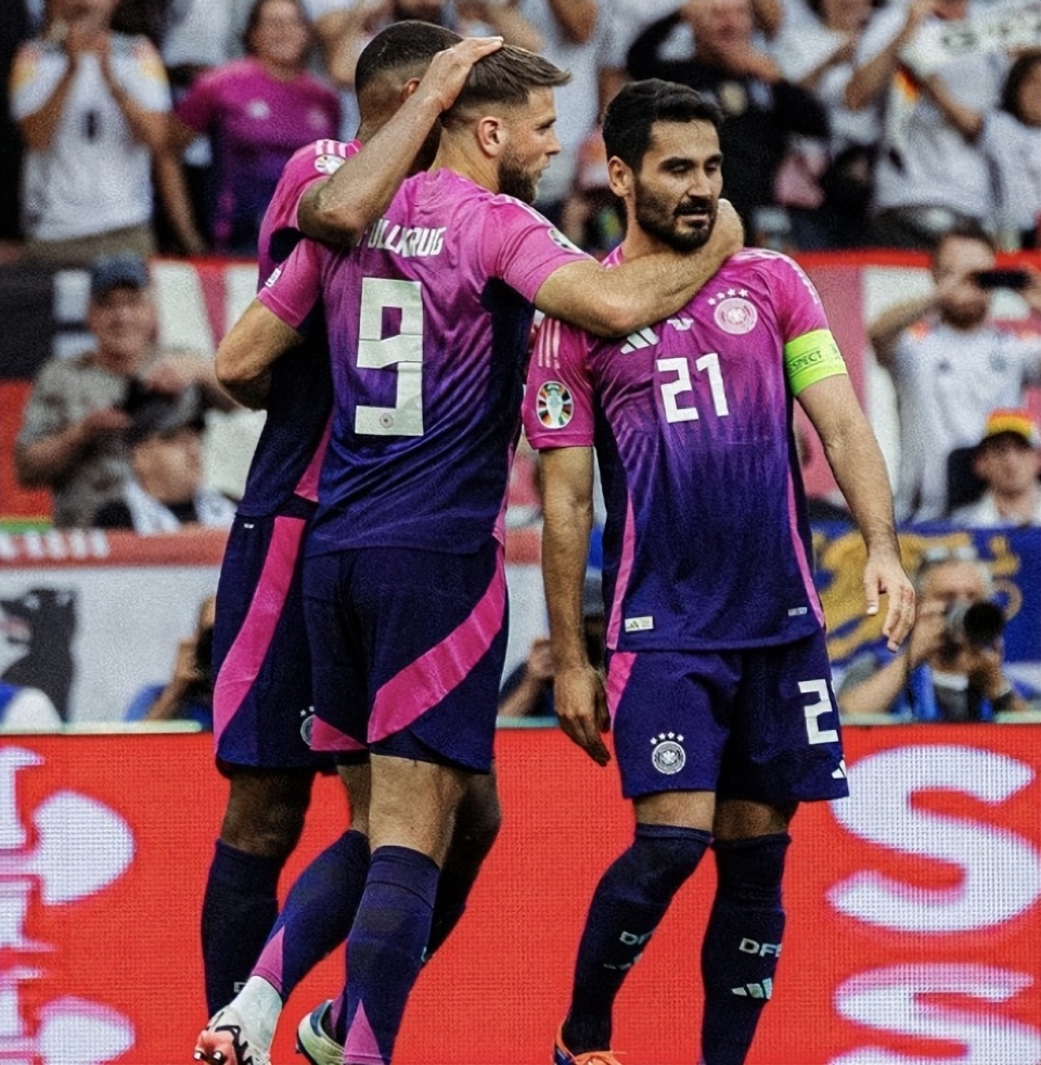 欧洲杯：法国3-0击败葡萄牙，瑞士1-1战平意大利，德国大胜，哈兰德破门的简单介绍
