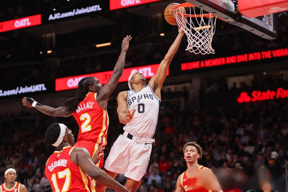 篮网击败掘金，收割关键胜利