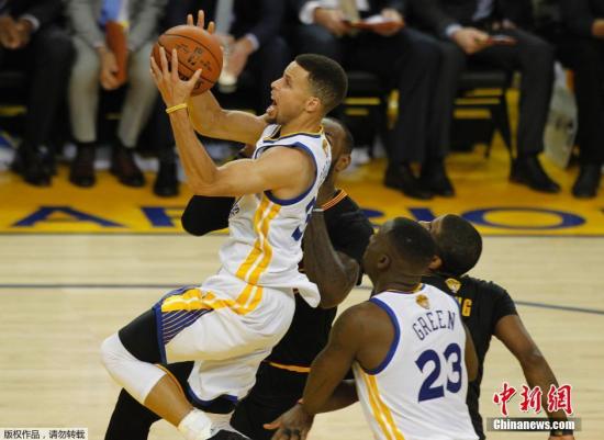 勇士逆转黄蜂继续赢球