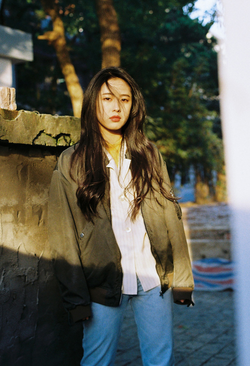 76人火力全开压制热火，浓眉关键先生定乾坤