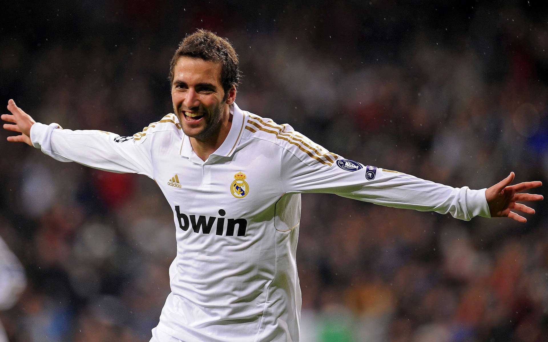 灰熊全面压制新疆队，乔治在焦点战中证明自我价值