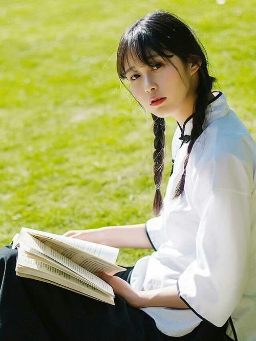 澳大利亚血拼勒沃库森,库尔图瓦全场最佳无争议,守护神之光耀绿茵