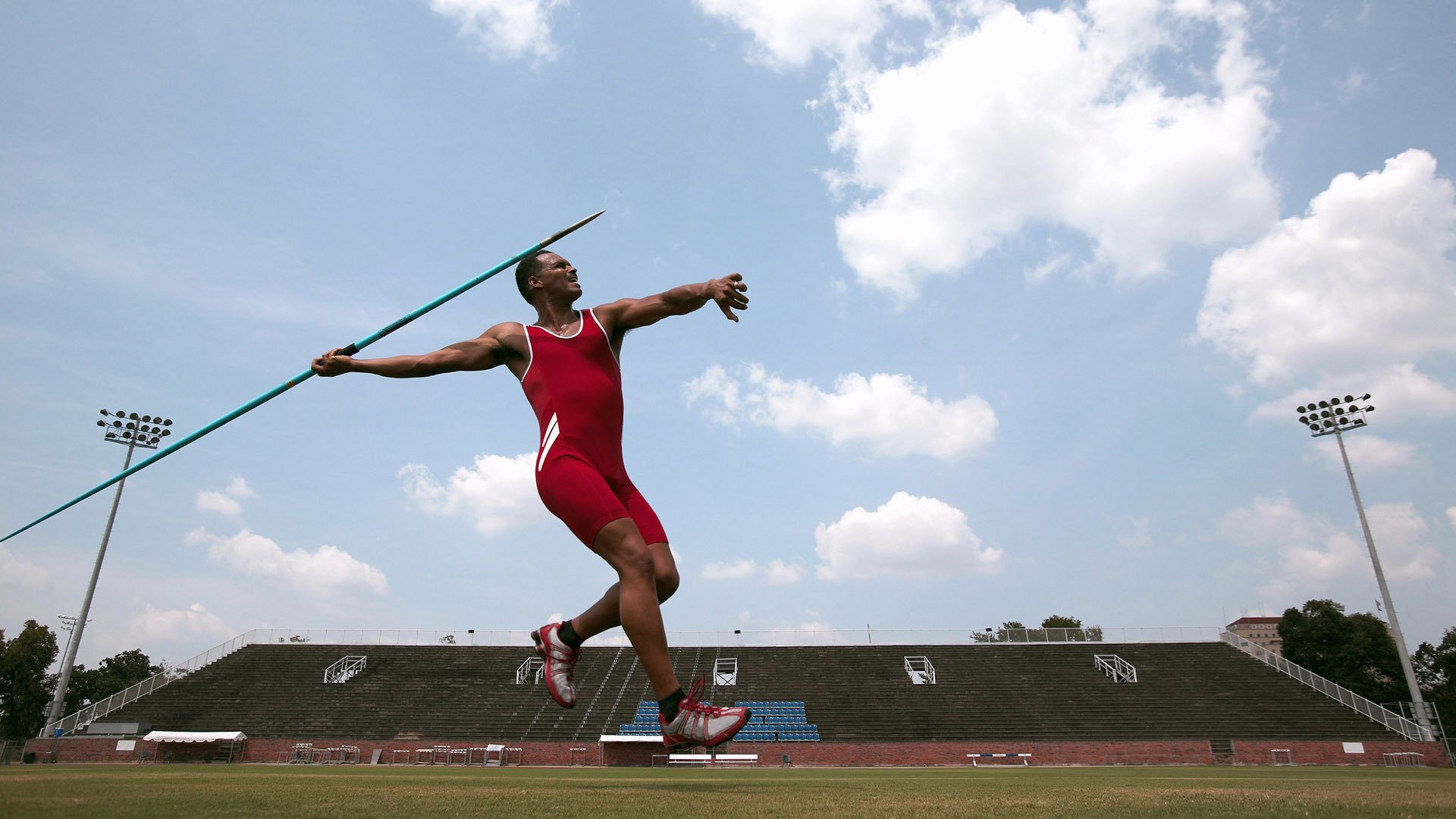 欧冠决赛之夜，拉什福德，从梦剧场追风少年到欧洲之巅的闪耀灯塔